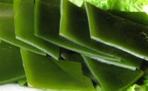 冬季嘴唇干裂吃什么好？防嘴唇干裂的食物推薦