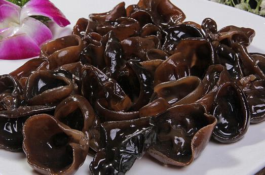 吃什么排毒養(yǎng)顏？盤(pán)點(diǎn)五種有助解毒排毒的食物