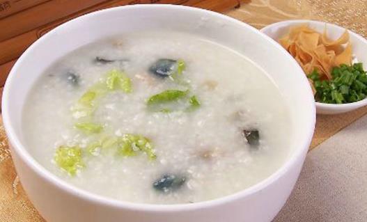 老年人便秘吃什么好？12種緩解便秘藥粥