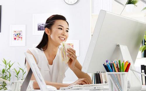 零食不離嘴易發(fā)胖 上班族養(yǎng)生遠(yuǎn)離7大惡心