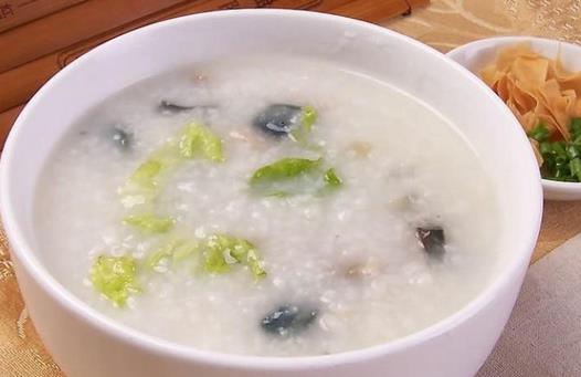 女性熬夜吃什么好？5款湯羹助你排毒養顏