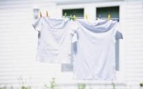 天氣潮濕衣服晾不干應(yīng)該怎么辦？