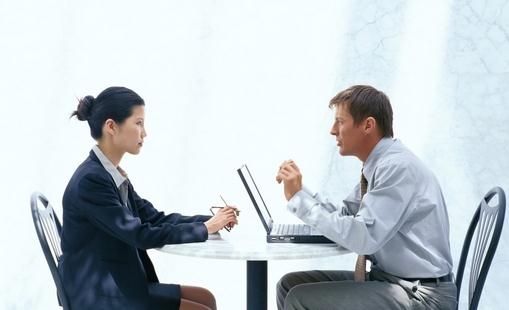 女人請男人吃飯怎么回事？職場男女情要分清