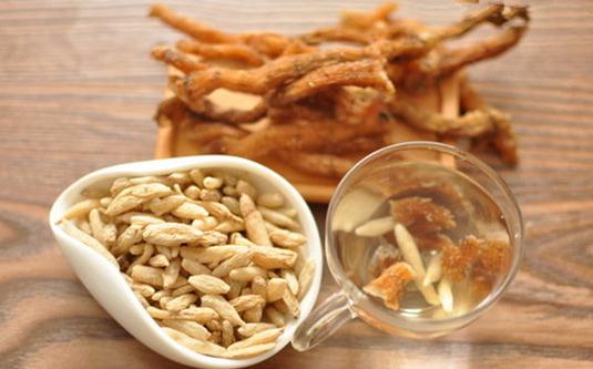 喝麥冬茶有啥好處？嗓子干燥喝麥冬茶