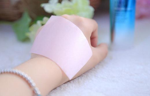 吸油紙會(huì)吸走水分？教你正確使用吸油紙