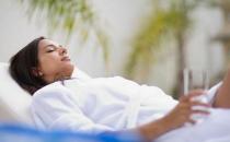 板床硬度、枕頭高度決定睡眠質(zhì)量