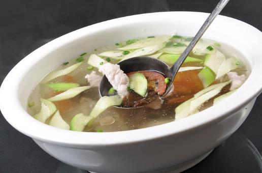 春季喝五款湯品 營(yíng)養(yǎng)豐富操作簡(jiǎn)單