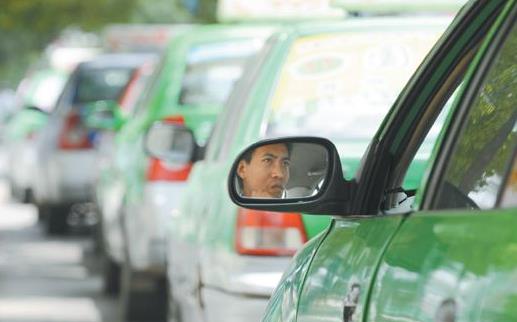 汽車駕駛員健康狀況堪憂 預防司機職業病的注意事項