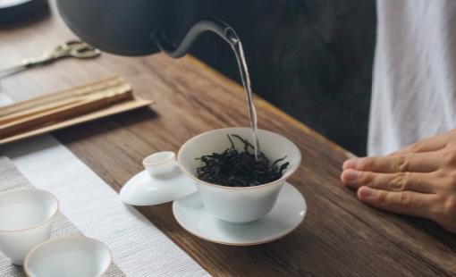 分析空腹喝茶的危害 飲茶的十一條軍規