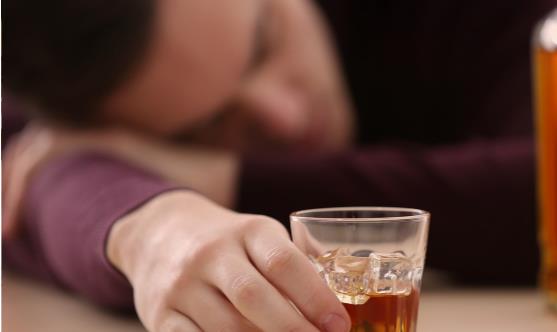 酒喝多了難受怎么辦？教你3招，簡(jiǎn)單實(shí)用，讓你快速醒酒，收藏了