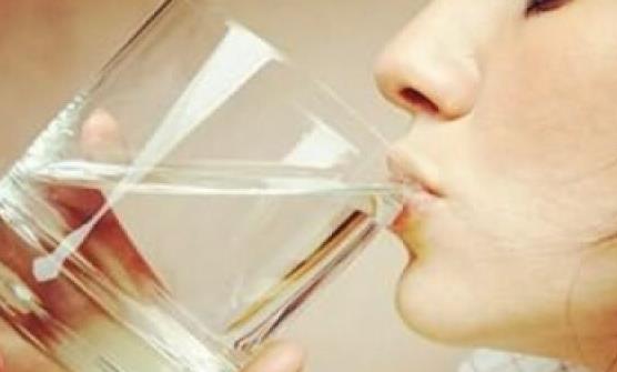 更加安全健康喝水妙招 走出飲水四個誤區(qū)