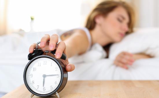 睡眠不足為什么會(huì)發(fā)胖 這3個(gè)原因必知