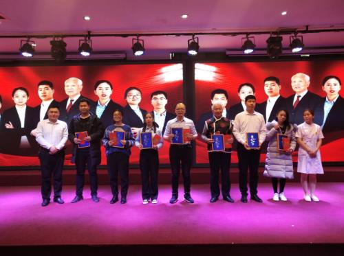 【初心不忘，續夢前行】鄭州京美醫院2020新年團拜會隆重舉行！