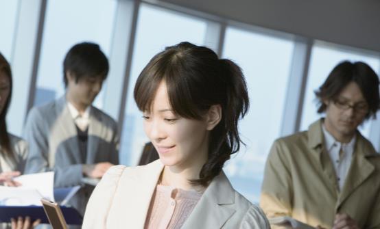 職場(chǎng)說(shuō)話的四大技巧可令你高升 十個(gè)不要說(shuō)你做到了嗎
