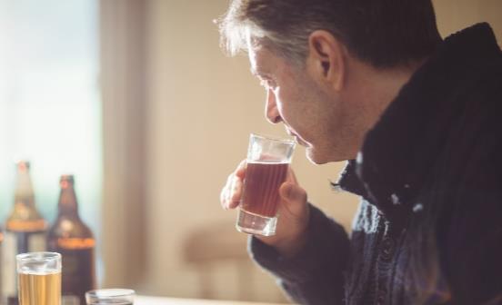 營養師教你十妙招千杯不醉 解酒的最快方法是什么